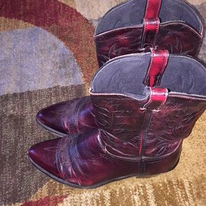 13D cowboy boots
